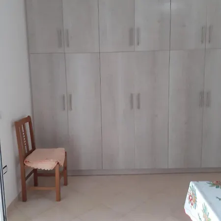 Utopia House בית נופש *