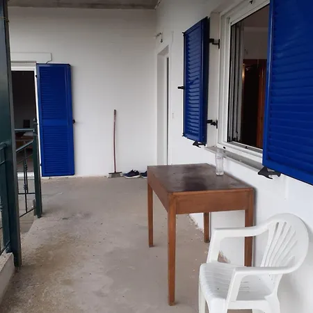 Utopia House * Murzi